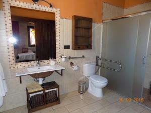 Łazienka w obiekcie Casa Rural La Alcazaba