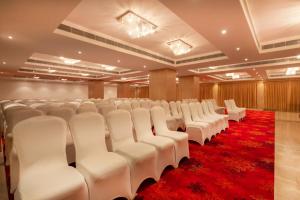 Gallery image of Red Fox Hotel Dehradun in Dehradun