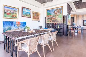 Restaurace v ubytování Malibu OceanView Homestay