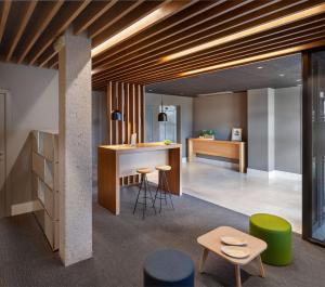 Imagen de la galería de ibis Styles Pamplona Noain, en Noáin