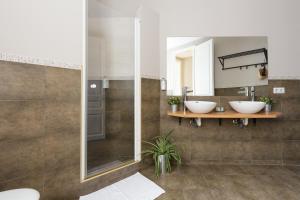 Koupelna v ubytování Key Barcelona HOUSING (Carrer Girona)