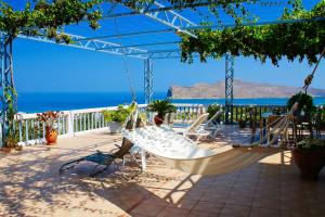 Fotografia z galérie ubytovania Villa Theodosia v destinácii Agia Marina Nea Kydonias