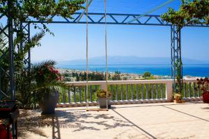 Fotografia z galérie ubytovania Villa Theodosia v destinácii Agia Marina Nea Kydonias