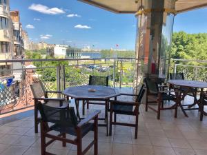 Balkón nebo terasa v ubytování Visak Hotel
