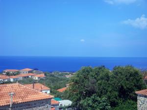 Fotografie z fotogalerie ubytování Molyvos Queen Apartments v destinaci Mithimna + 17 fotografií