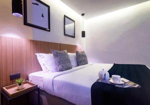 Katil atau katil-katil dalam bilik di The Borough Lagos