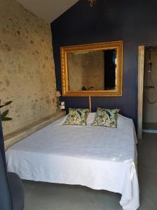 Gallery image of La Maison Bleue in Villeréal +38 photos
