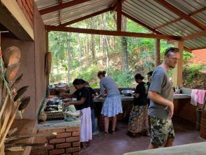 En restaurang eller annat matställe på Polwaththa Eco Lodges