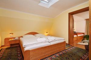Llit o llits en una habitació de APART Landhaus Gstrein