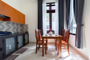 Kuchyň nebo kuchyňský kout v ubytování Sum villa Hoi An