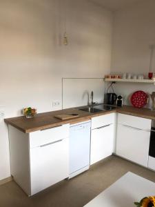 Küche/Küchenzeile in der Unterkunft Feel-Good Apartment In Mannheim-Neckarau