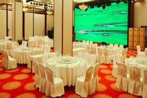 TV a/nebo společenská místnost v ubytování Inner Mongolia Grand Hotel