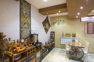 Příslušenství pro přípravu čaje a kávy v ubytování Hotel Garden House