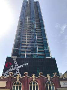 O edifício onde o apartamento está situado