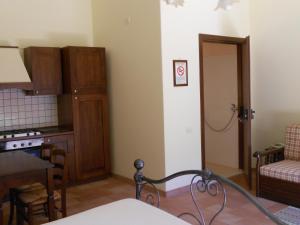 Kuchyňa alebo kuchynka v ubytovaní Etna Wine Azienda Agrituristica