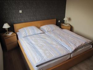 Postel nebo postele na pokoji v ubytování "Unter den Kastanien"