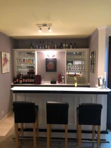 Lounge nebo bar v ubytování Hotel Toskana