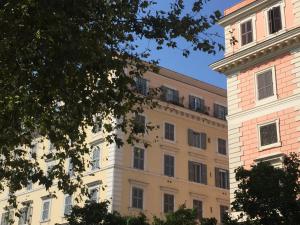 Budynek, w którym mieści się apartament