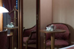 Posedenie v ubytovaní Massimo Plaza Hotel