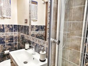 A bathroom at Appartamento Luna 36 in centro a Firenze