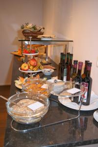 Comida en o cerca de este hotel