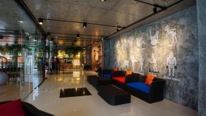 Posezení v ubytování Maneetel Krabi Beachfront-SHA Plus