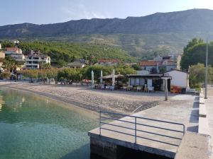 Foto dalla galleria di Apartmani Raos a Dugi Rat (Punta Lunga)