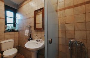 Koupelna v ubytování Rigas Pension Nafplio + 37 fotografií