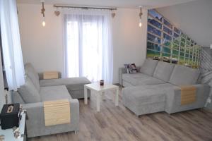 Posezení v ubytování Chata Valca PATJA-v letnej sezóne pri prenajatí aj jedného apartmánu uzavrieme ostatné apartmány-záleží na na pohodlí našich hostí