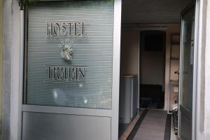 下米拉诺瓦茨Hostel Trajan的相册照片