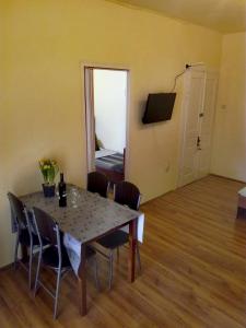 Gallery image of Apartments Jelavic in Trpanj