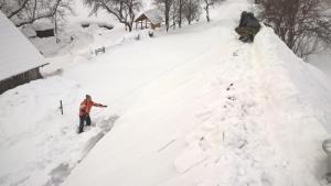 Turistická ubytovňa Chalupa Runina 8 during the winter