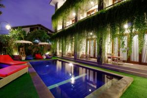 Gallery image of Vansari Hotel in Seminyak