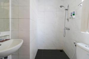 Koupelna v ubytování Vansari Hotel