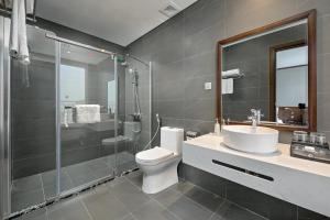 Kopalnica v nastanitvi Cosmos Hotel Danang