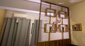 A bathroom at Elephant House