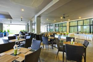 Restaurace v ubytování apartment on the beach 1208