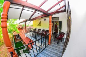 Balkón nebo terasa v ubytování Wattle Inn