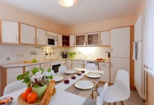 Kuchyňa alebo kuchynka v ubytovaní Quartier Nr_ 6