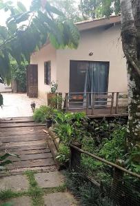 Το κτήριο όπου στεγάζεται  η παραθεριστική κατοικία