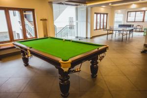 طاولة بلياردو في Elixir Hills Suites Resort and Spa