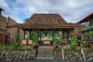 Foto dalla galleria di Kampung Lawasan Heritage Cottage a Yogyakarta
