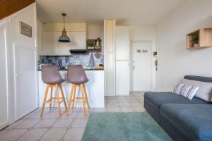 A kitchen or kitchenette at La Mansarda di San Lorenzo