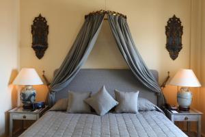 A bed or beds in a room at Divan Cukurhan