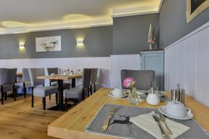Fotografie z fotogalerie ubytování Hotel Gasthof Krone v destinaci Zusmarshausen