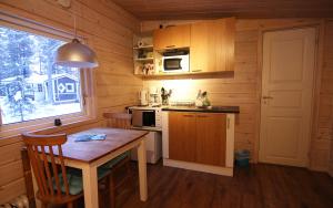 Gallery image of Arctic Island - Remote island, reachable only by boat or snowmobile in Kurravaara