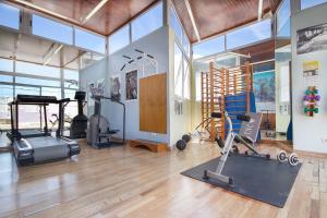 Fitness centrum a/nebo fitness zařízení v ubytování Hotel Lancelot
