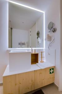 Ένα μπάνιο στο A Casa D'Amelie +53 φωτογραφίες
