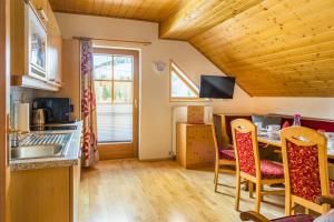 A kitchen or kitchenette at Urbangut