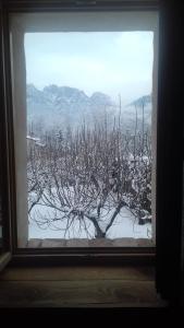 Nespecifikovaný výhled na hory nebo výhled na hory při pohledu z bed and breakfast